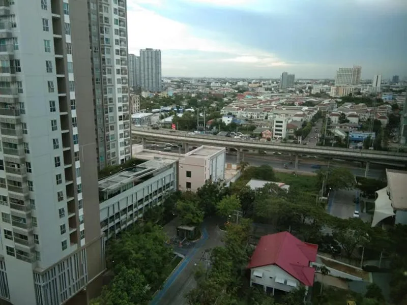 ให้เช่า แอสปาย สาทร-ตากสิน ห้องเท่ๆ ชั้นสูง วิวสระว่ายน้ำ เฟอร์แน่นๆ อย่ามัวแต่มองจองเลยจ้า