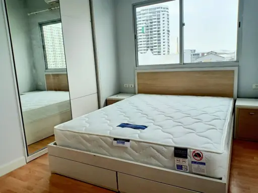 For rent, My Condo Pinklao (Charansanitwong 49), corner room, convenient transportation, can't miss it.