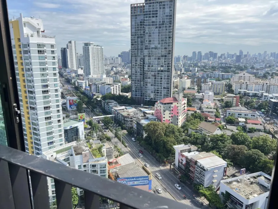 ขาย ไอดีโอ ลาดพร้าว 5 ชั้น 24 วิวดีๆ น่าอยู่ ห้องกว้าง สะอาดตา อยู่แล้วสบายใจ อย่ามัวแต่มองจองเลย