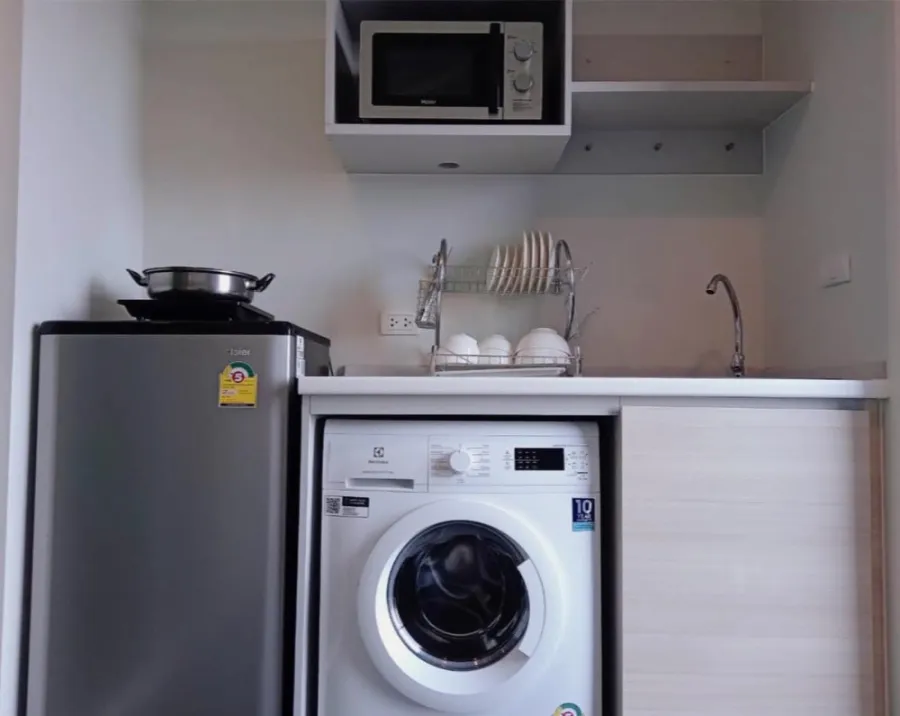 FOR RENT Metro Sky Wutthakat ชั้น 23 วิวดีสุดๆ เฟอร์บิ้วอินเพียบ ได้เครื่องใช้ไฟฟ้าแจ่มๆ มาจองเลยจ้า