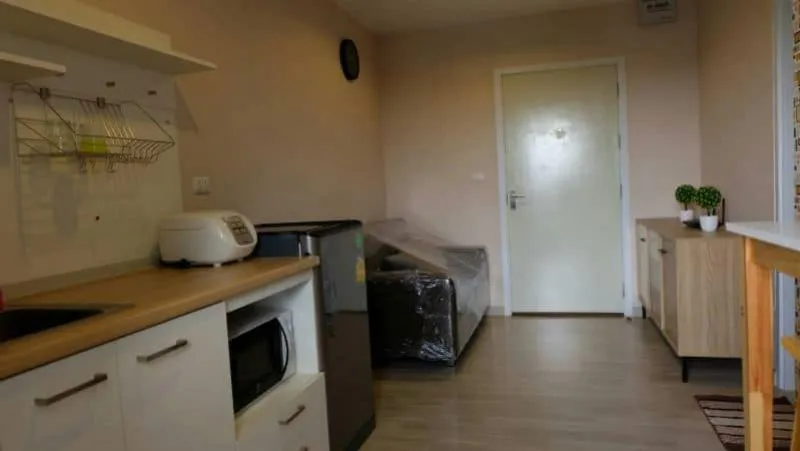 ขายคอนโด THE PRIVACY ลาดพร้าว เสนา ห้อง 1 BEDROOM ไซส์ 27 ตรม.ชั้น 8 วิวสระ เป็นส่วนตัว ด่วน!