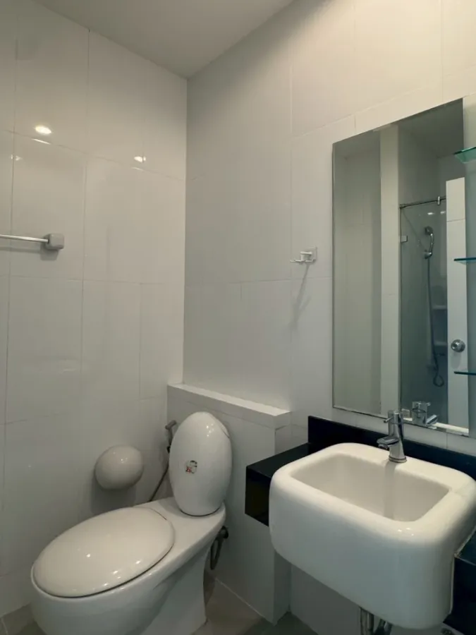 ให้เช่า Astro Condominium ชั้น 30 ห้องแต่งครบ น่าอยู่ จองเลย ห้ามพลาด