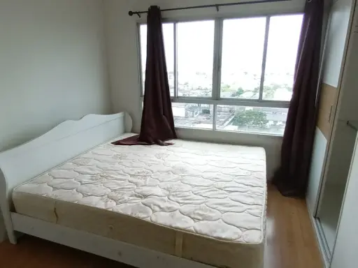 For rent!! Condo Lumpini Ville Lat Phrao-Chokchai 4, 12A floor, Building B, swimming pool view, beautiful room, good price, hurry and book now!!