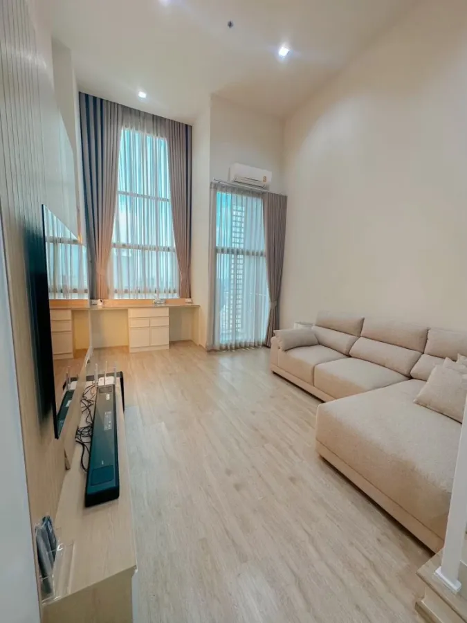 For rent: Ideo Sathorn-Wongwian Yai, 28th floor, fully furnished. Book now!