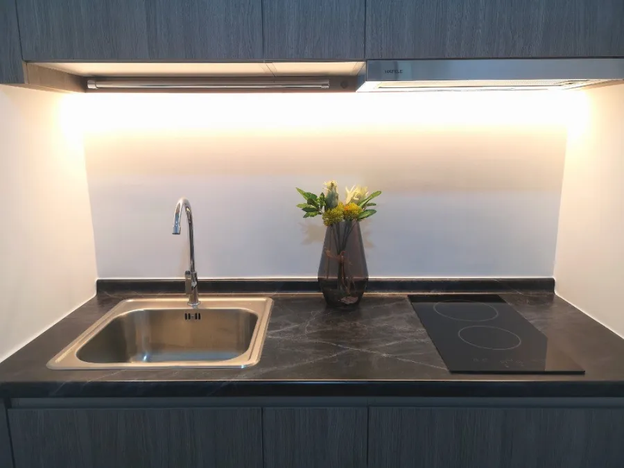 For rent, Kensington Sukhumvit-Theparak, 14th floor, fully furnished and electrical appliances. Book now.