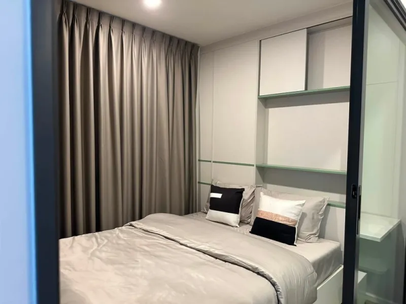 ให้เช่า Blue สุขุมวิท 105 ห้องสะอาด น่าอยู่มากๆ เฟอร์ให้แบบครบๆ หิ้วกระเป๋า เข้าอยู่ได้เลยครับ