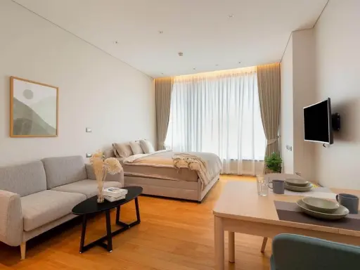 Wow, beautiful condo, decorated in minimal style, mini-jai, good like this, hurry up and book at Sindhorn Residence Condo for rent. images