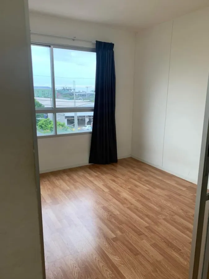 Condo for rent, Lumpini Ville Onnut - Ladkrabang 2, Building D, 4th floor, corner room, private, friendly price, book now.