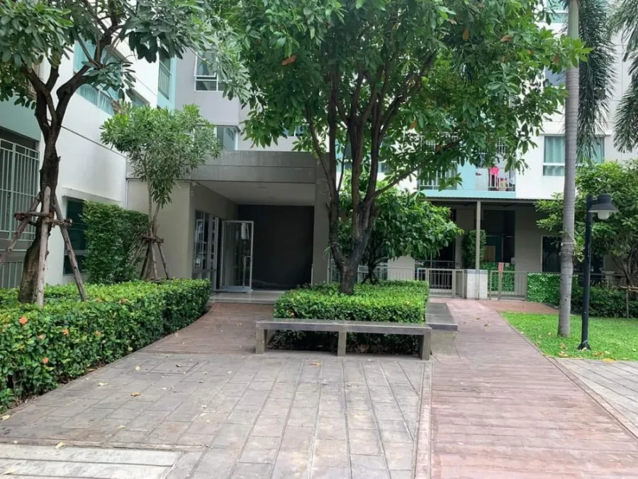 Condo for rent, Lumpini Ville Onnut - Ladkrabang 2, Building D, 4th floor, corner room, private, friendly price, book now.