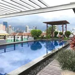 ขาย ให้เช่า Sathorn Plus-By The Garden ห้องกว้างพื้นที่ใช้สอยเยอะ เฟอร์ครบครัน มาพร้อมโซฟาตัวใหญ่ จองเลย