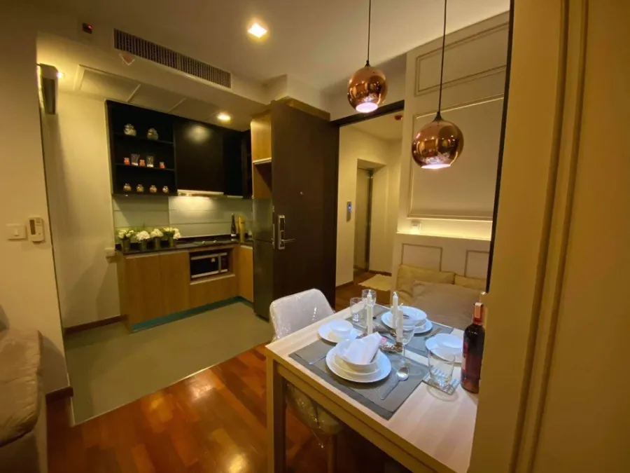 For rent!! Condo Wish Signature Midtown Siam, room number 214, fully furnished, ready to move in immediately, hurry up and book now!!
