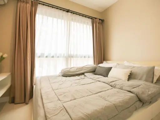 FOR SALE DE ZONE CHAENGWATTANA The room decorated in cream color, super cute, complete facilities. Hurry up to reserve.