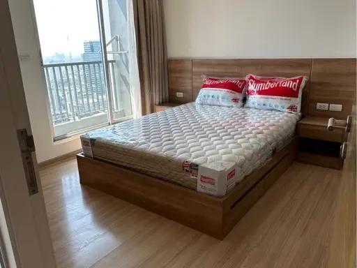 For rent, Rethum Phahol-Ari, the view is very beautiful. complete electrical appliances You can reserve first. You can stay first.