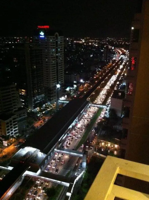 ให้เช่า condo Villa Sathorn ชั้นสูง วิวแม่น้ำ ห้องตกแต่งสวยครบน่าอยู่มาก สนใจรีบจองเลย ห้ามพลาดน้า