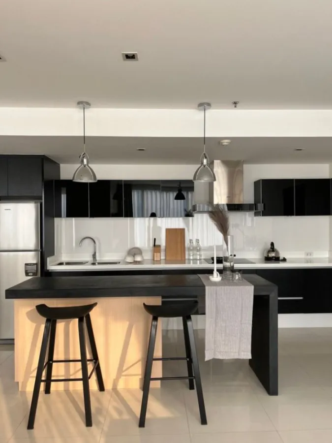 Sell / rent Eight Thonglor Residences, high floor, pool view, fully furnished, complete electrical appliances.