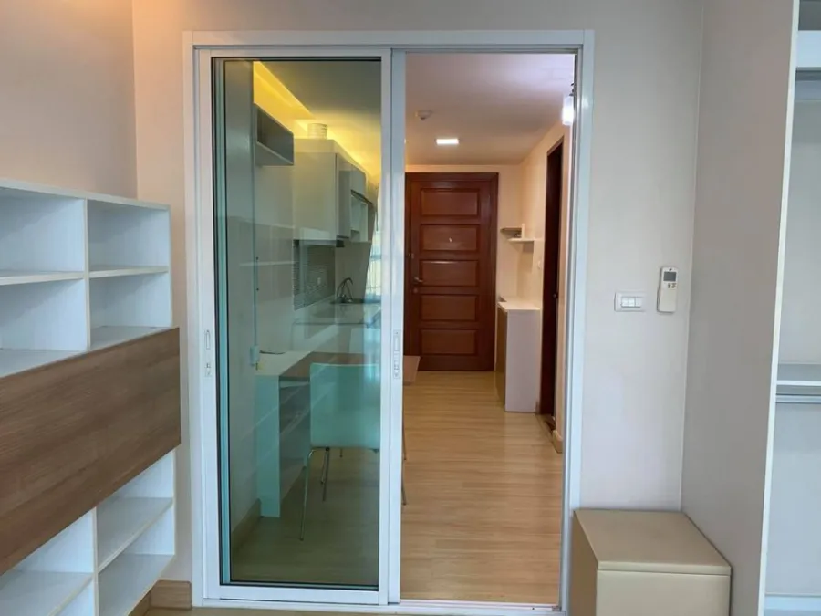 For sale, rent, Emerald Residence Ratchada, 1 bedroom, size 32 sq.m., 4th floor, convenient transportation, book now.