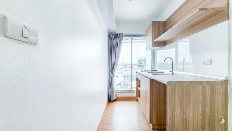 For rent, Aspire Sukhumvit 48, beautiful room, livable, decorated in minimalist style. Affordable price If interested, hurry and reserve now.