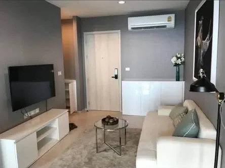 ให้เช่า Rhythm สุขุมวิท 42 ชั้น 35 สูงมาก วิวสวยมาก เครื่องใช้ไฟฟ้าพร้อม move in ได้ทันที