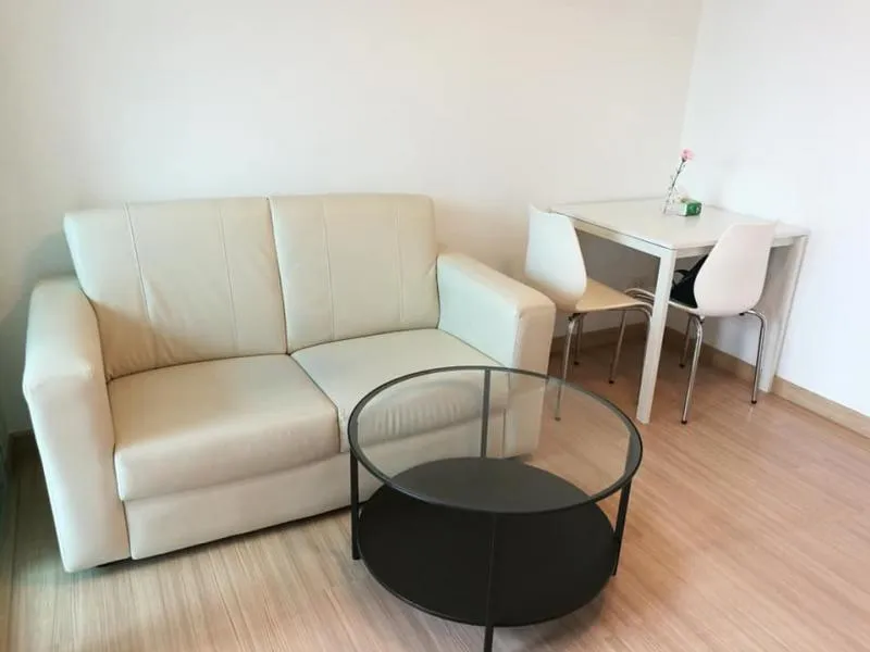 For Rent The Viva Condo Phetkasem 68 ชั้น6 ตกแต่งพร้อม มีมุมนั่งเล่นสบายๆ โซฟานุ่มๆ พร้อมเข้าอยู่