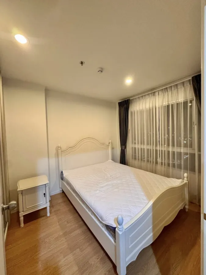 For rent: Lumpini Place Srinakarin-Huamak Station, 1 bedroom, 1 bathroom, fully furnished and equipped. Reserve now!
