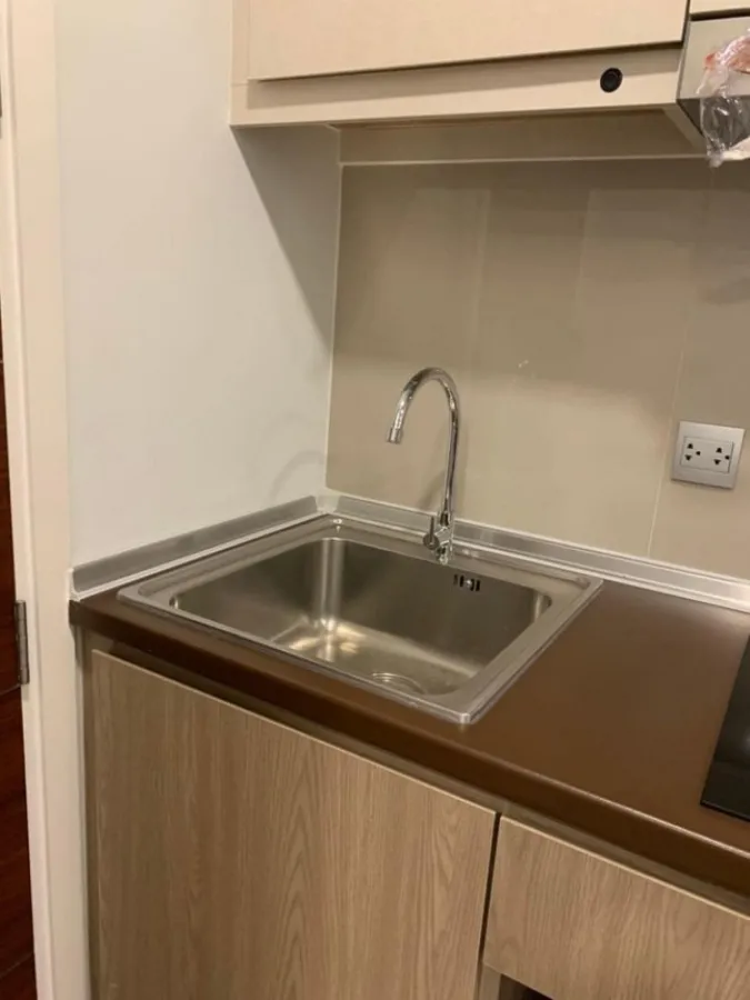 Sale / Rent Brown Condo Phahon - Saphan Mai Fully furnished, ready to move in, very good price, book now!!