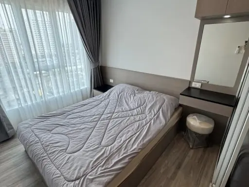 For rent: Regent Home Bangna, high floor unit, fully furnished. Book now!