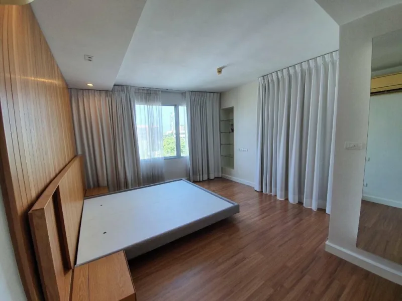 ขายคอนโด ฮาร์โมนี่ลิฟวิ่ง พหลโยธิน 11 ห้องมุม อย่าช้า จองเลย !!