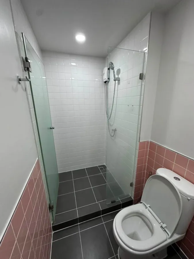 Beautiful condo for rent at Attitude Condo. Fully furnished with appliances, ready to move in. Don't miss this opportunity!