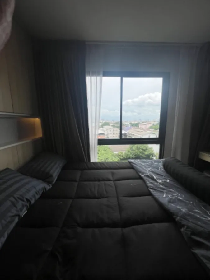 Hi Sutthisan for sale, spacious room, comfortable to live in, comes with complete decorations. Book now, don't miss it, hurry up.