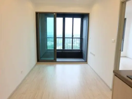 Condo for sale, Ideo Mobi Sukhumvit Eastgate, 14th floor, clear view, airy, comfortable, partitioned room, book now.
