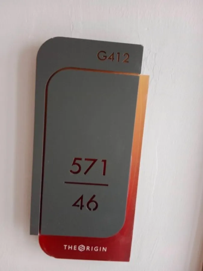For sale: The Origin Ramintra 83 Station, 4th floor, corner room, new room, nice to live in. Reserve now and own it. Urgent.