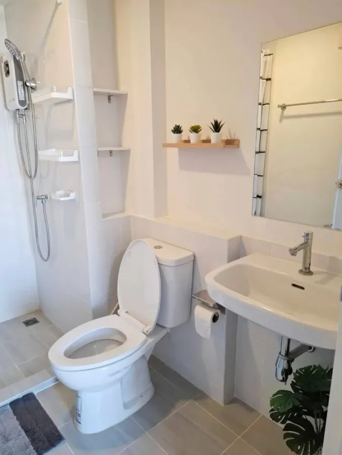 For sale or rent: Sena Kit Bangna - Km.29, beautiful room, wallpapered throughout the room, with amenities. Come and reserve now!