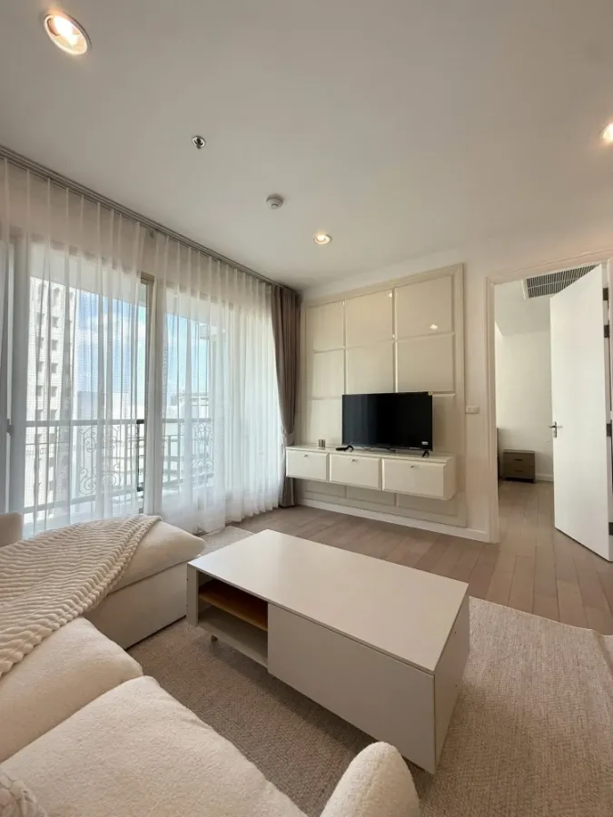 ขาย ให้เช่า The Address Chidlom ห้องมุมให้ความเป็นส่วนตัว ทำเลดี พื้นทีใช้สอยเยอะ รีบจองเลยตอนนี้จ้า