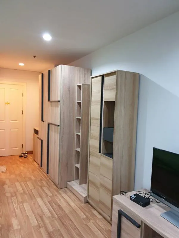 For rent, Regent home 15 Chaengwattana, new furniture, ready to move in. Drag your bag.