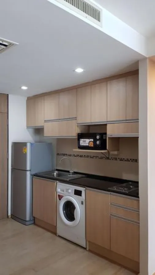 For rent!! Noble Remix Condo, Sukhumvit 36, 19th floor, unblocked view, complete with electrical appliances, don't miss it!!