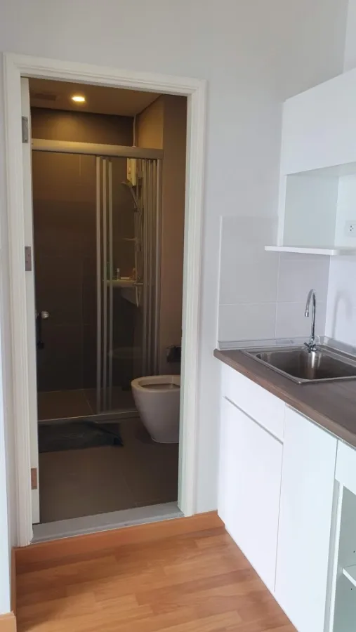 Condo for rent, Lumpini Place Ratchada-Sathu, high floor, 2 bedrooms, 1 bathroom, city view, new room, fully furnished, can't miss it.