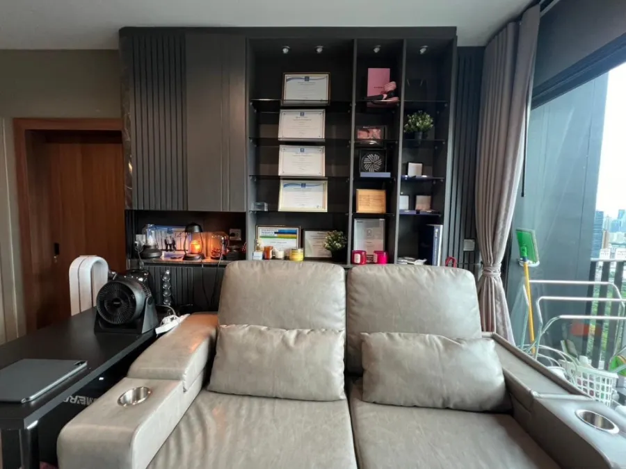 ขาย Life Asoke Rama 9 ชั้น 40 วิวสวยมาก ห้องพร้อมอยู่สุดๆ แถมราคาอย่างคุ้ม ต้องรีบมาจองก่อนพลาด