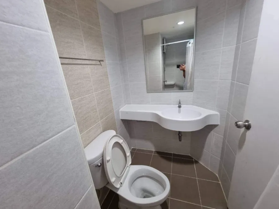 Condo for rent, Lumpini Ville Onnut - Ladkrabang 2, Building A, 6th floor, beautiful view, corner room, ready to move in. Hurry up to reserve!