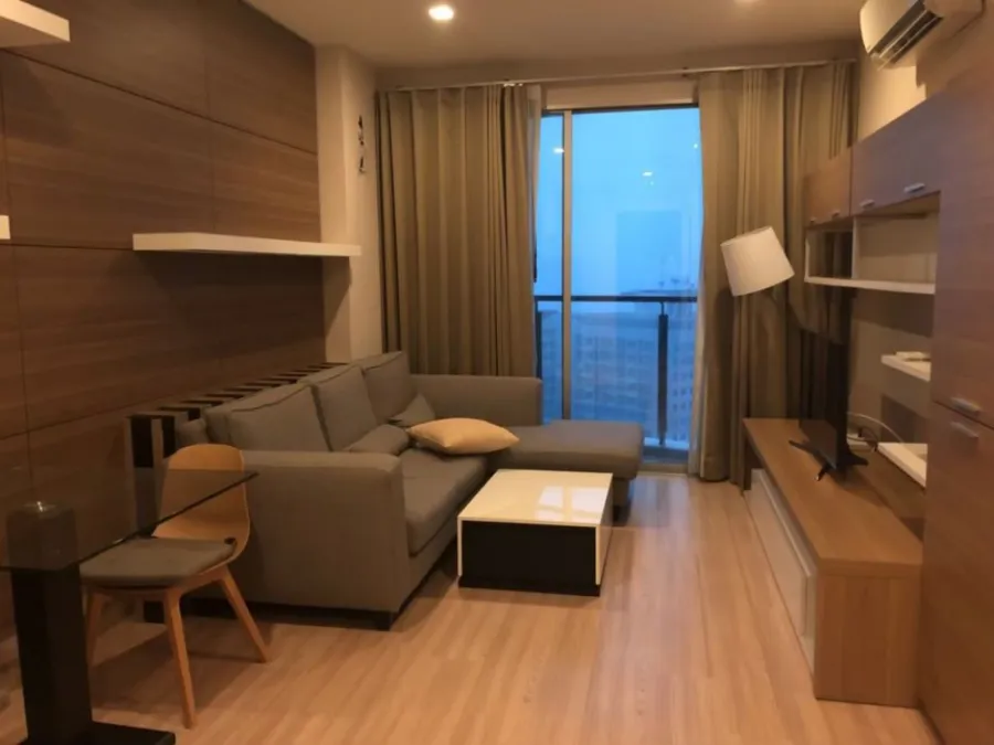 Condo for sale/rent, Skywalk and Wells Residence, high floor, fully furnished, do not miss