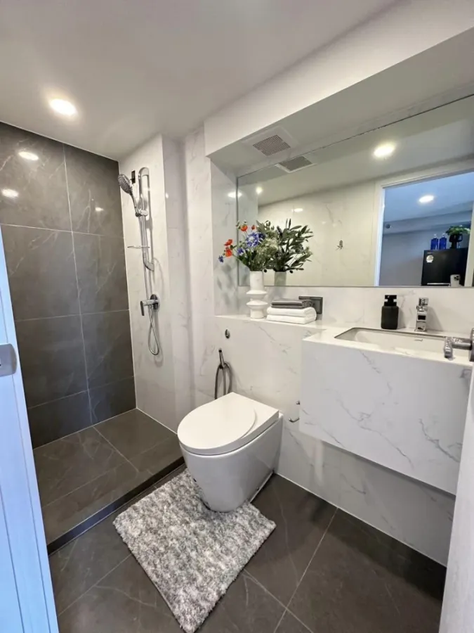Down payment sale Origin Plug & Play Nonthaburi Station, high floor, fully furnished, river view, very beautiful, don't wait.