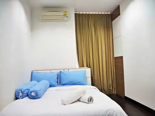 For rent IDEO Q Phayathai, spacious room, comes with usable space, complete here, hurry up and book now, don't miss out.