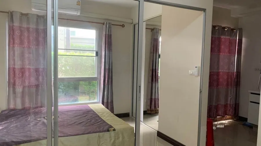 For rent: Plum Condo Bang Yai Station. The room is divided into proportions. Complete facilities, good price, book now.
