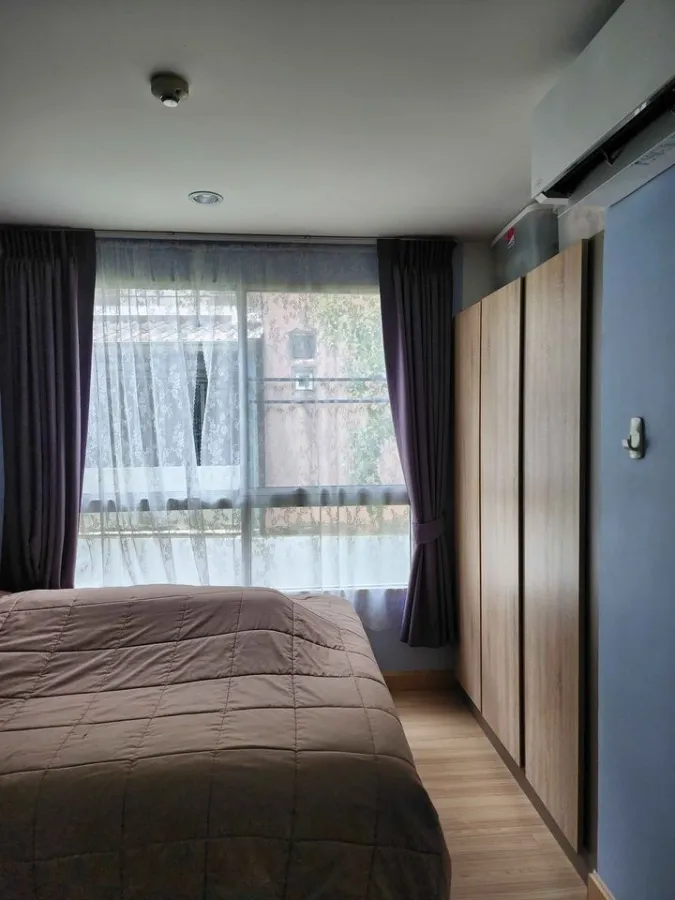 For rent: The Niche ID Seri Thai, blue-navy tone room, beautiful and comfortable to the eyes, complete facilities, don't miss it.