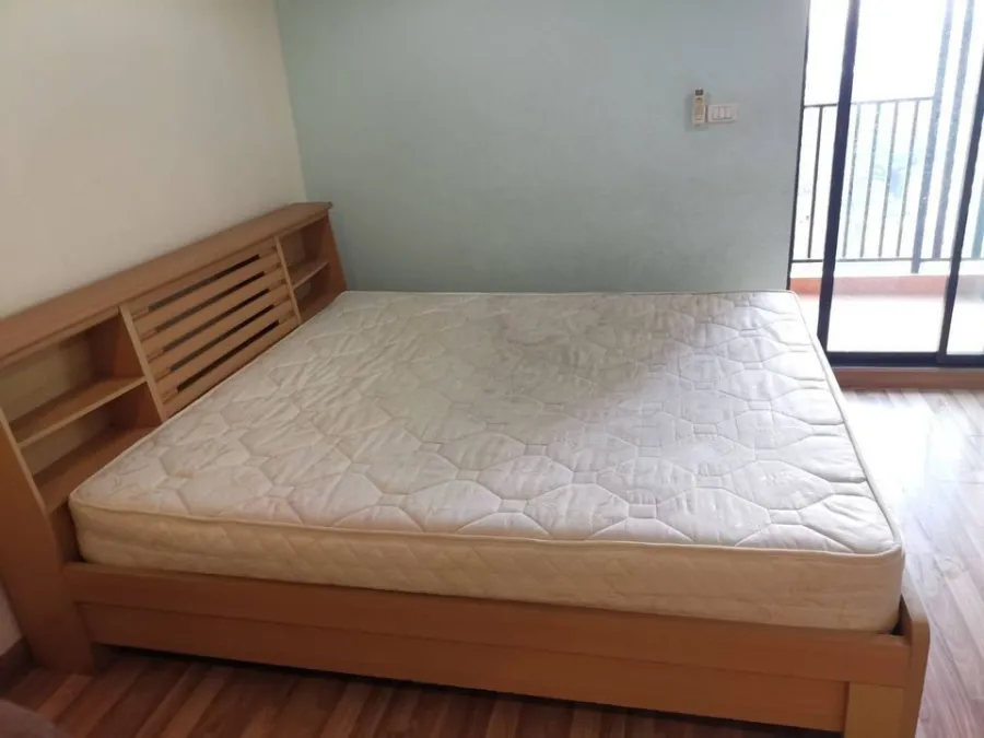 Condo for sell, Regent Home 15, Chaengwattana, beautiful room, fully furnished, waiting for you to reserve only, don't miss it.