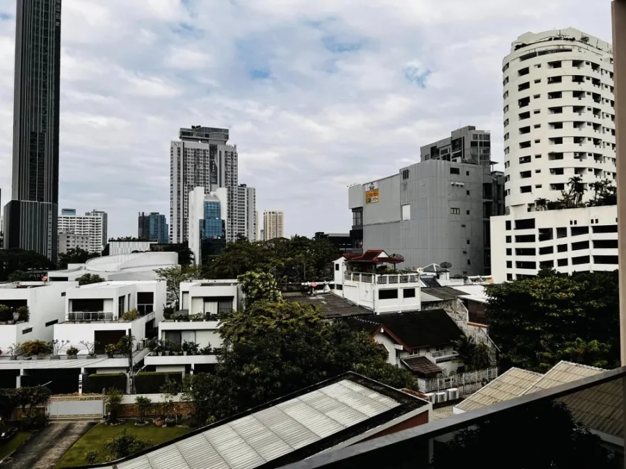 The reserve 61 hideaway 1 bedroom, 1 bathroom, size 57.70 sqm, 5th floor, north balcony, don't miss it.
