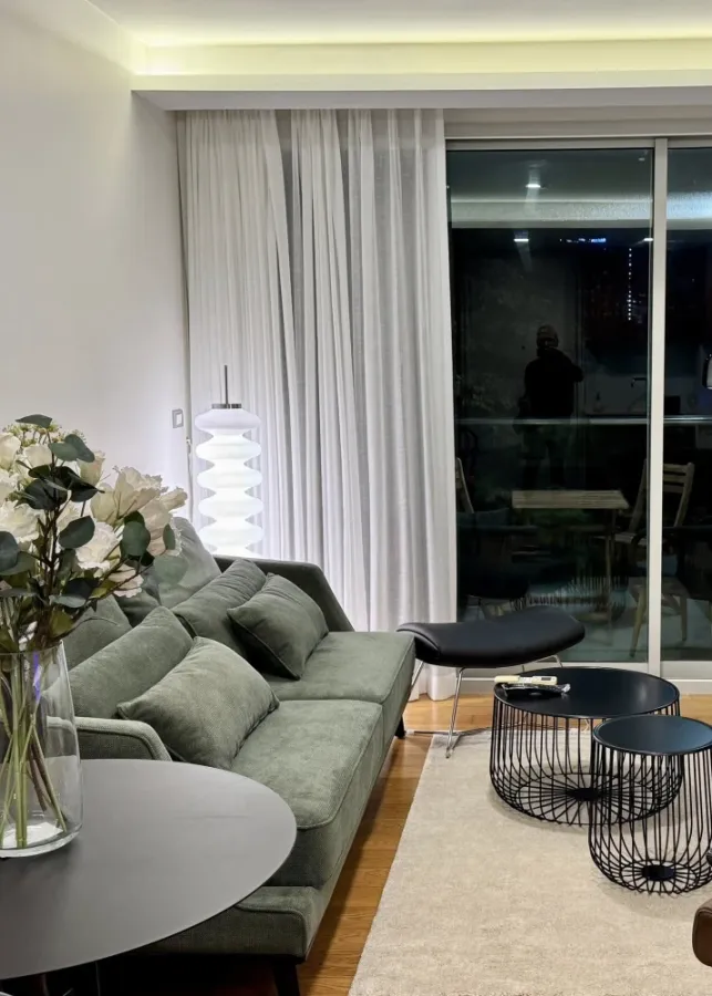 For rent Via 31, 4th floor, open view, beautiful balcony with garden view, facing north, no afternoon sun or weak morning sun, must book.