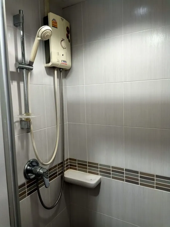For rent, Lumpini Place Srinakarin-Huamark Station, a separate room. Complete electrical appliances. Hurry up to reserve.