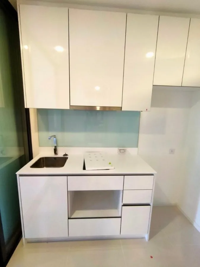 ให้เช่า Condo Mazarine Ratchayothin ชั้นสูง วิวแจ่ม ห้องตกแต่งครบครัน พร้อมเข้าอยู่ ย้ายเลย ด่วนๆ