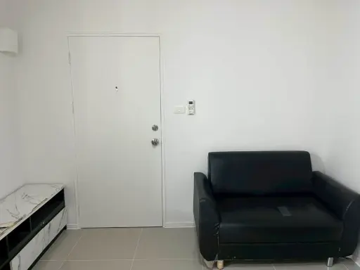 For rent: Lumpini Township Rangsit Klong 1, 4th floor, fully furnished. Just bring your suitcase!