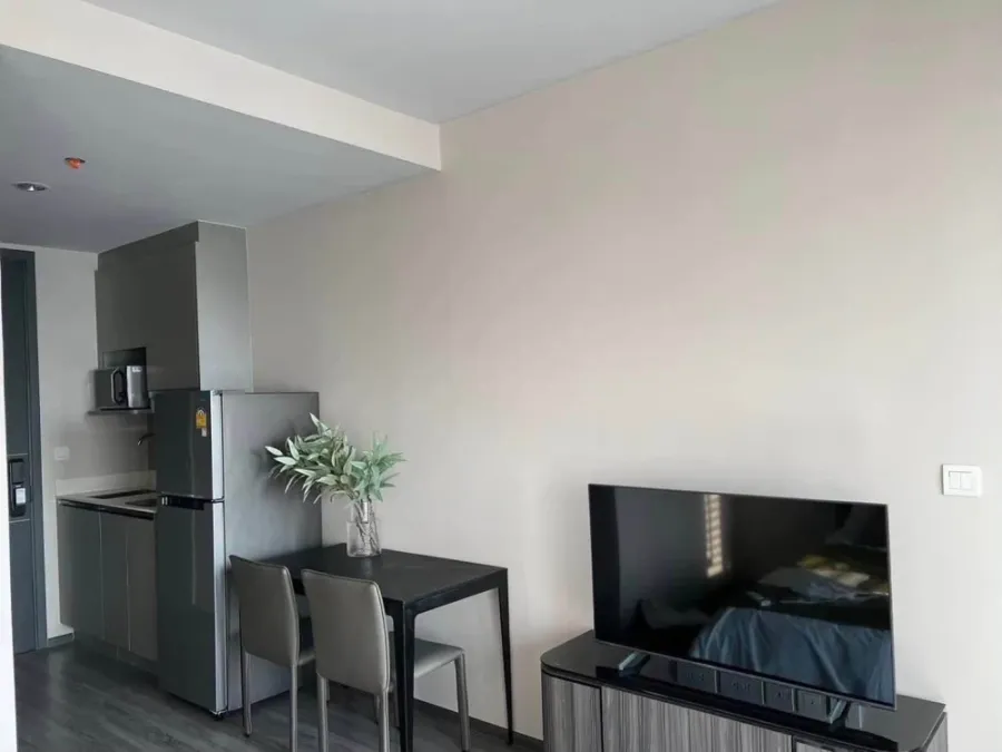 Condo for rent, Ideo mobi Rangnam, ready to move in, 21st floor, high floor with great view, full amenities. Book now, don't miss out!